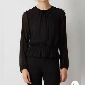 NWT Ecru Berry Button Sleeve Top in Black size XS.